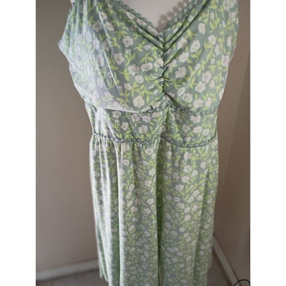 No Boundaries Baby Doll Dress Green Floral Adjustable Straps High Low... - Picture 4 of 10